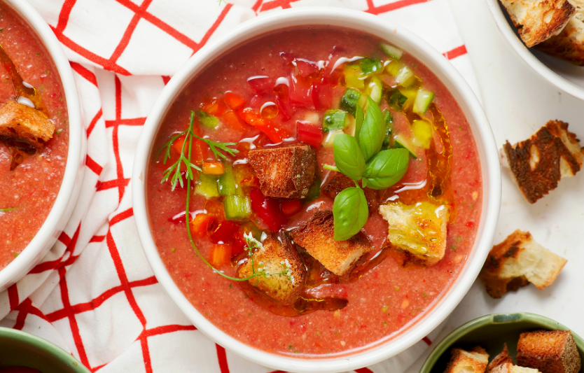 Холодний гаспачо ідеальний літній суп 2025